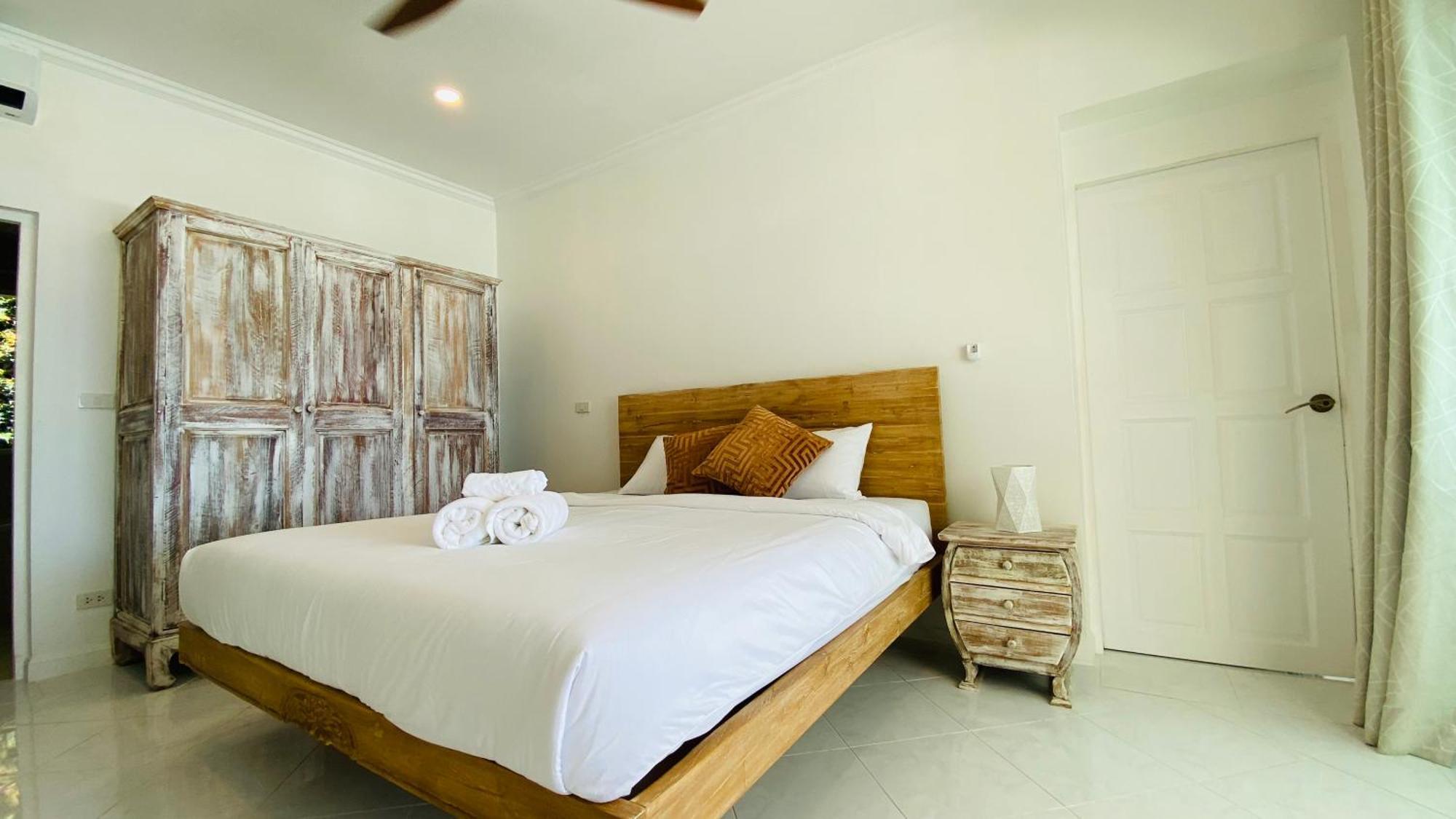 Ocean Bliss Beach House, 6 Bedrooms Phuket ภายนอก รูปภาพ